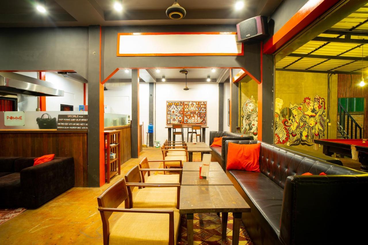 Pomme Brewhouse Hostel Siem Reap Luaran gambar